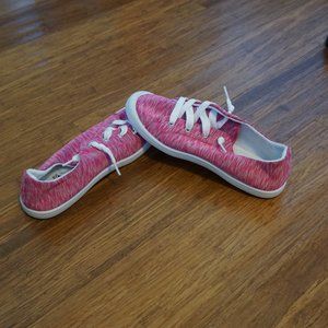 Mia Girl Tennis Shoe Size 4